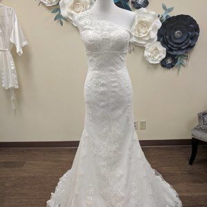 Wedding Dress ONE OF A KIND One Shoulder 2 XS S mermaid fit and flare gown